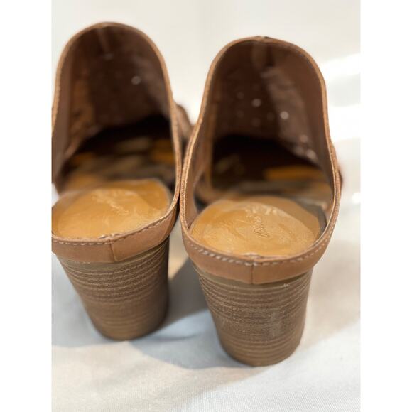 Universal Thread Women’s Sz 8 Aiden Huarache chunky Heeled Mules clogs sandals - Picture 3 of 9
